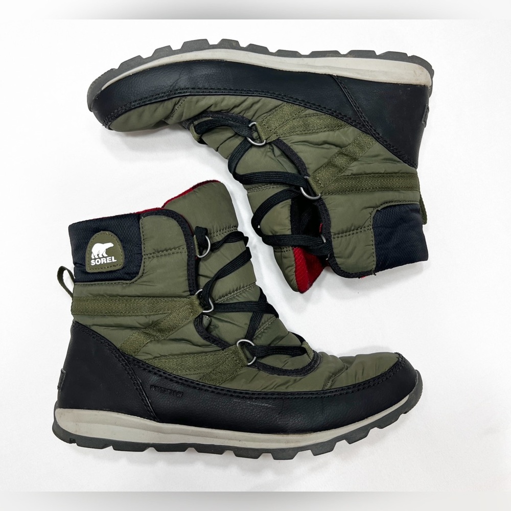 Sorel Green and Black Winter Boots